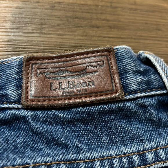 LL BEAN MENS RELAXED JEANS SZ 42X32 - Picture 5 of 5